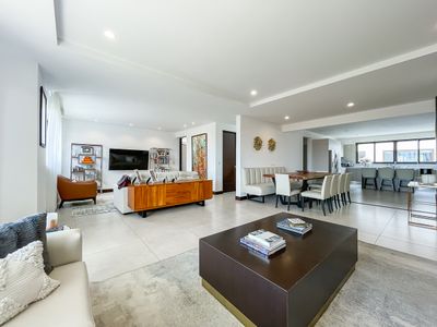 Maravilloso Penthouse en Escazu de 4 dormitorios