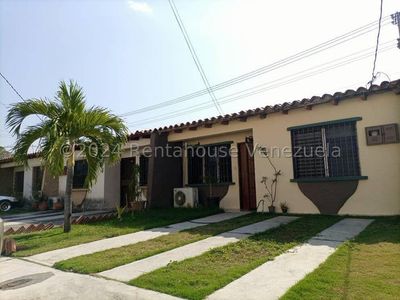 Maribel Morillo Asesor Rentahouse Vende Comoda Casa En Conjunto Privado De La Piedad Norte De Cabudare