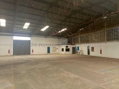 Milagros Inmuebles Galpon Industrial Alquiler Cabudare Lara La Piedad Sur Economica Comercial Economico Código Inmobiliaria Rent-a-house  25-5120