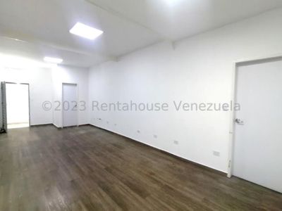 Milagros Inmuebles Local Alquiler Barquisimeto Lara Zona Este Nueva Segovia Economica Comercial Economico Código Inmobiliaria Rent-a-house  23-20272 Imagem 3 de 30