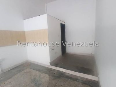 Milagros Inmuebles Local Alquiler Cabudare Lara Zona Centro Economica Comercial Economico Código Inmobiliaria Rent-a-house  25-8056