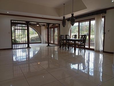 MLS-25-1499 LS ALQUILER CASA SANTA ANA SAN JOSE Foto 3 de 10