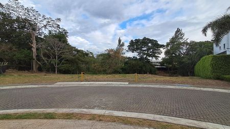 MLS-25-1682 LS VENTA LOTE LA GUACIMA ALAJUELA