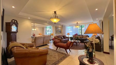 MLS-25-934 VENTA APARTAMENTO SAN RAFAEL ESCAZU 