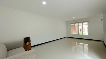 MLS-26-184 LS VENTA CASA SAN ANTONIO ESCAZU  Foto 3 de 10
