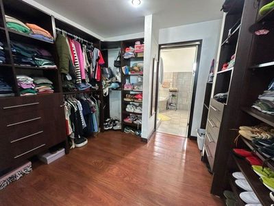 MLS-26-356 LS VENTA CASA MONTES DE OCA SAN JOSE Foto 7 de 10