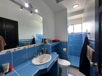 MLS-26-356 LS VENTA CASA MONTES DE OCA SAN JOSE Foto 9 de 10