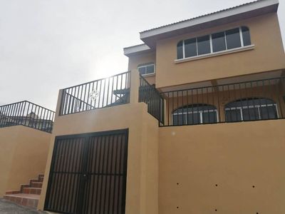  Moderno apartamento con linda vista en residencial, Guachipelín $ 800 Foto 3 de 15