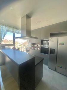 Moderno Depto Amoblado en Alquiler
1 Dormitorio, Calacoto Picture 2 of 13