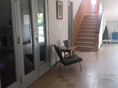 Mono ambiente, sobre avenida principal, a metros de centro comercial y muy proximo a bajada a la playa