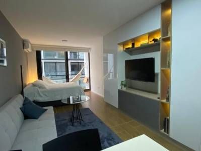 Monoambiente Completamente Equipado y Amoblado Con Balcón