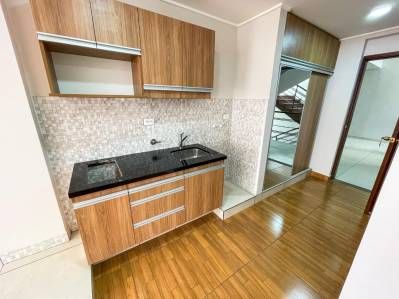 MONOAMBIENTE CON BALCON A ESTRENAR Foto 2 de 10