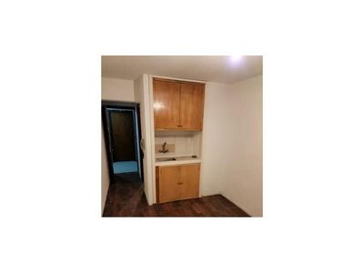 Monoambiente en Cordón, a 1 cuadra de 18 de Julio Picture 2 of 12