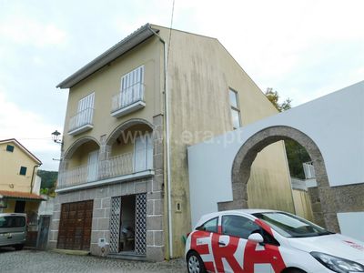 Moradia T3 / Seia, Sandomil