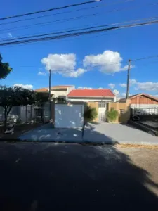 Morar bem: Residência Ampla em Bairro Tranquilo