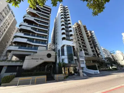 More próximo ao Shopping Beiramar! Apartamento de 1 quarto e 1 vaga coberta