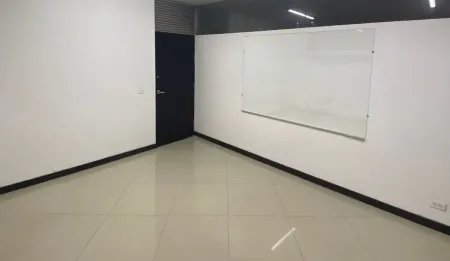 Oficina en Arriendo en Laureles, Medellín
