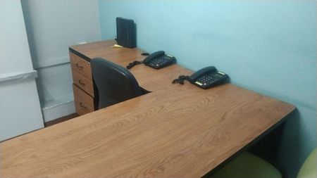 OFICINA FÍSICA ECHEGARAY Foto 3 de 4