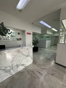 Oficina y/o consultorio con servicios a 8 minutos del centro