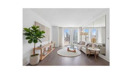 One Riverside Park, 50 Riverside Boulevard