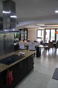 OPORTUNIDAD EN AMADOR HEIGHTS - AMPLIO Y HERMOSO APARTAMENTO EN VENTA