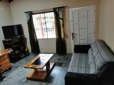 OPORTUNIDAD INVERSION ! CASA CON DEPOSITO EN ESQUINA  Foto 6 de 10