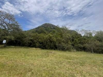 ¡Oportunidad! Terreno al pie del Cerro Hũ – Ruta Paraguarí / Piribebuy