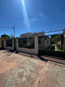 Para Alquiler Comercial,casa  en Los Laureles