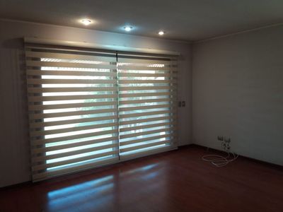 Peñalolen Alto casa 4dmts piscina estacionamientos Foto 3 de 10