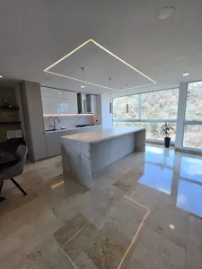 Pent House Moderno En Urb El Parral Res Alameda Suite