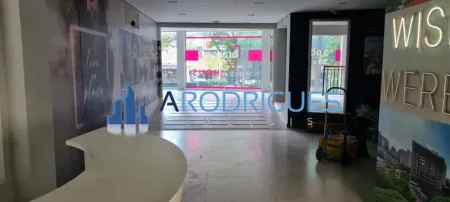 Ponto comercial Avenida Sumaré - Oportunidade