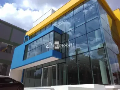 Prédio à venda e para alugar em Carapicuíba, Granja Viana, com 1112.22 m²