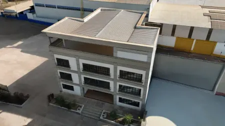 Prédio comercial para locação no bairro Cidade Jardim - Anápolis-GO