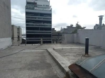 Predio Sobre Av Uruguay Casi Andes