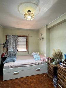 Quarto individual Gaia, junto ao Corte Inglês p/ senhora/jovem menina