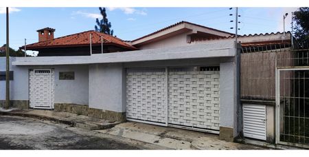 Quinta En Venta Parque El Retiro En San Antonio De Los Altos