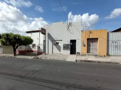 R. BARROSO - BAIRRO: CENTRO SUL