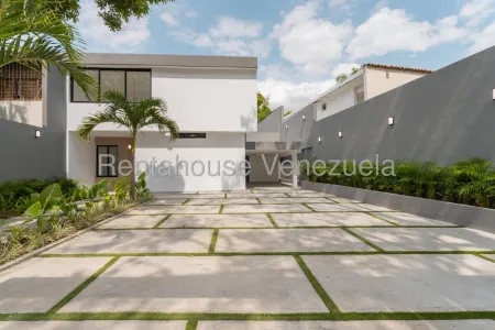 Remodelada, Moderna, Con Bellos Espacios Y Lista Para Llegar. 25-19197