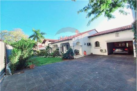 Residencia en Las Mercedes zona Inter