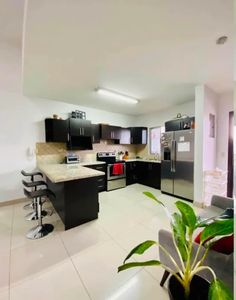 ROHRMOSER MODERNO Y AMPLIO