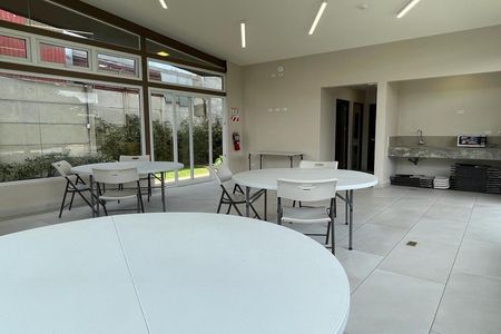  Se alquila apartamento de dos habitaciones en edificio Curridabat centro