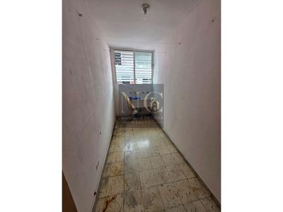 Se Alquila Apartamento en VIA ARGENTINA