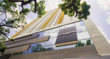  Se Alquila Apartamento en Via España MDV26-3114