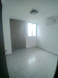 🏢 SE ALQUILA APARTAMENTO – PH METROPOLITAN PARK