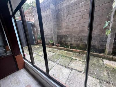  SE ALQUILA APARTAMENTO URUCA, BARRIO ROBLEDAL