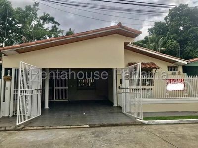 Se Alquila Casa en Altos de Panama MDV26-1790