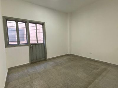 Se Alquila Departamento de 1 Dormitorio (Mono ambiente), en el Centro de San Lorenzo Foto 5 de 7