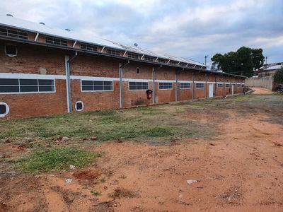 Se alquila depósito zona arca Argentina y Eusebio Ayala