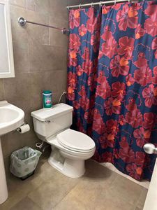  SE ALQUILA HERMOSA CASA UNIFAMILIAR EN CLAYTON Foto 1 de 17