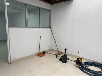  SE VENDE AMPLIA CASA DE UNA PLANTA EN RESIDENCIAL (GUAYABOS, CURRIDABAT) Foto 1 de 20